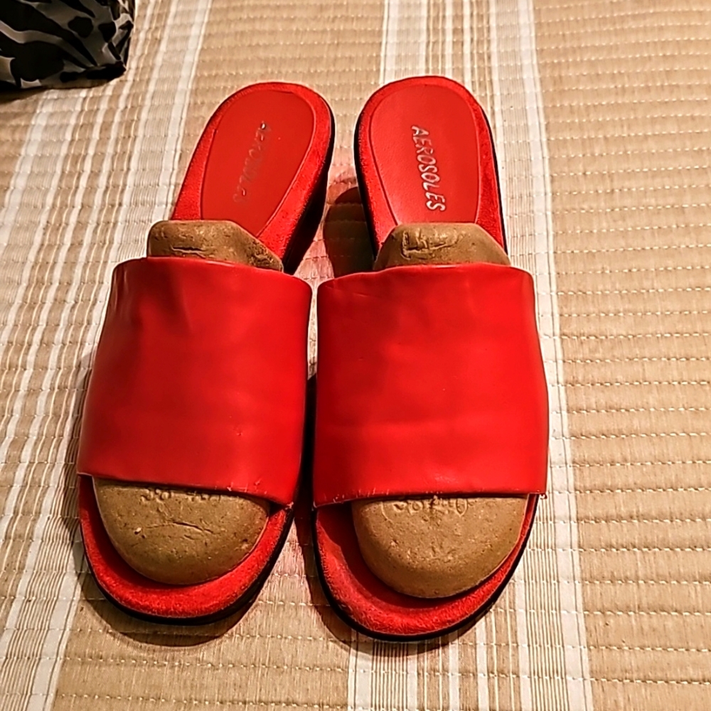GUC coral Aerosole sandals